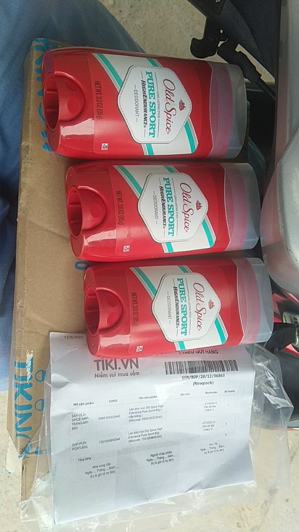 Không hài lòng với đơn vị bán hàng, đặt 1 cái nắp trắng giá 79k, 2 cái nắp đỏ giá 85k mà lại giao cả 3 cái nắp trắng. Về kinh tế đã ăn mất 12k, còn về độ uy tín của đơn vị bán hàng thì không thể chấp nhận được.