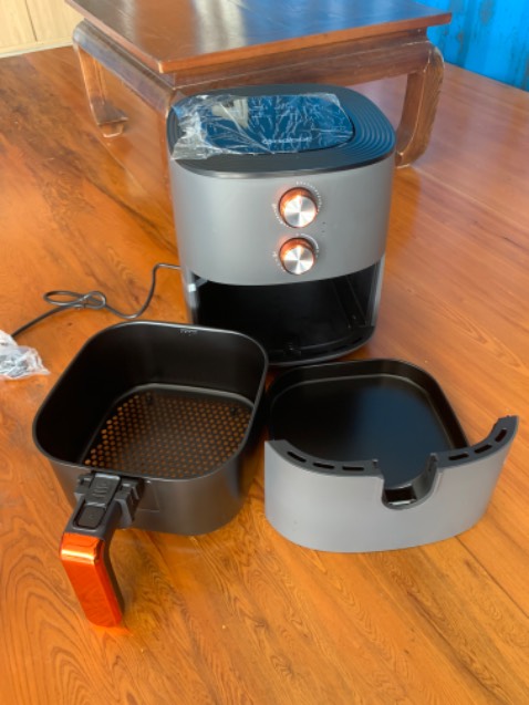 Nồi rất đẹp, chắc chắn. Hoạt động êm.
Mua được giá km vậy là quá hời cho nồi 6l. Sẽ tiếp tục ủng hộ thương hiệu này