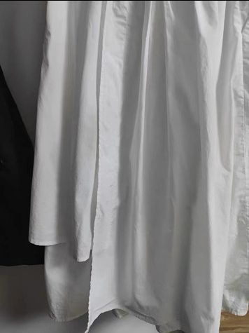 Hiệu suất mạnh mẽ, làm thẳng nhanh, động cơ hoạt động mạnh mẽ,nhiệt độ mặt ủi khoảng 160 độ . Sử dụng dễ dàng,Khá tiện