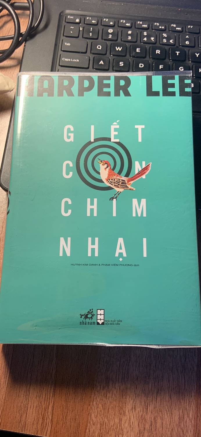 Sách rất đẹp, không cong không lỗi bìa. Ship rất rất nhanh. Có ngay trong ngày luôn. Trộm vía mua sách của tiki mình hiếm khi có trải nghiệm xấu. Nếu có chắc cx quá nhỏ không đáng nhớ. Lâu rồi mới mua lại sách trên tiki nhg chất lượng vẫn rất tuyệt vời
