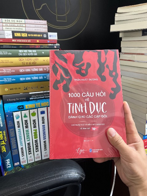 Sách rẻ và mới nguyên seal. Gói hàng kỹ