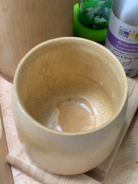 Sản phẩm đẹp nhưng có mùi gì đó nên mình not sure là có thể dùng sản phẩm để đựng nươc uống/ tea/ coffee or any kind of drinks hay không ?!!!
Nếu dùng cho mục đích khác thì 4-5 starts nhe.