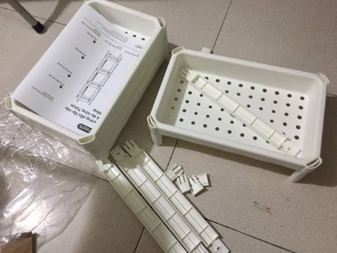 Kệ đẹp lắm. màu sắc trắng sang nhìn đặt vào phòng bếp sáng cả căn bếp. cảm ơn shop nhé. ak giao hàng nhanh nữa