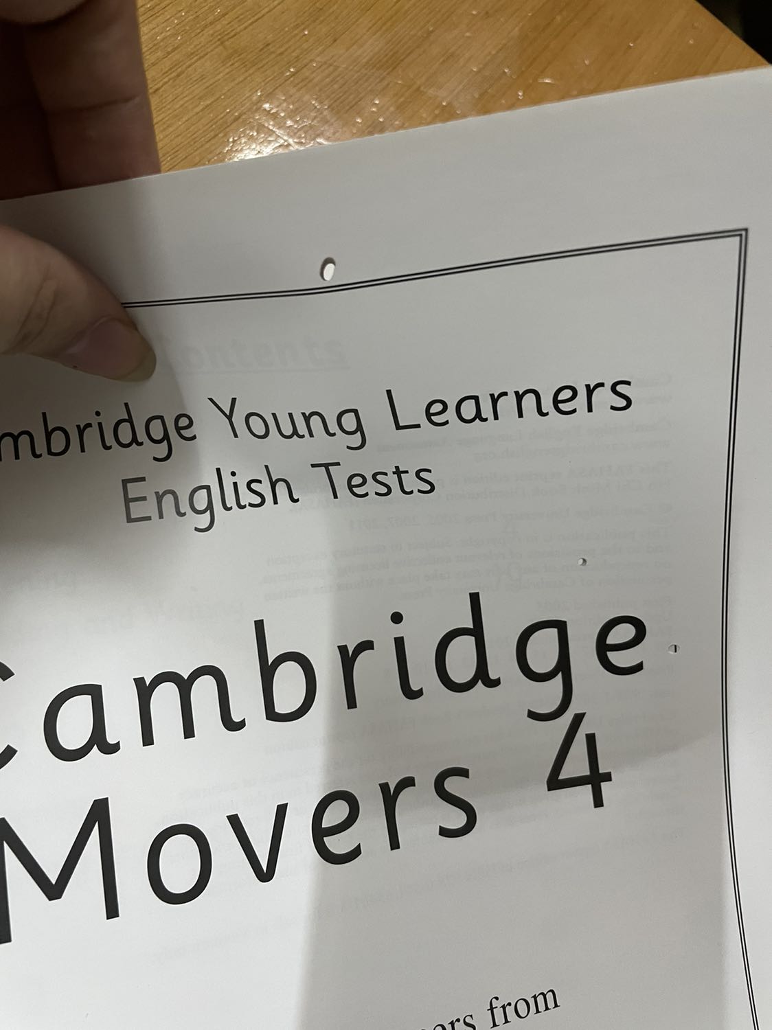 tốc độ giao hàng 5* nhưng chất lượng sách 2*. Tiki giao sách để lâu bị mối mọt gì đó thủng lỗ chỗ. Hi vọng tiki sớm đổi hàng cho mình. Dạo gần đây mình đặt tiki bị thiếu hàng và lỗi hàng liên tục. Thật buồn