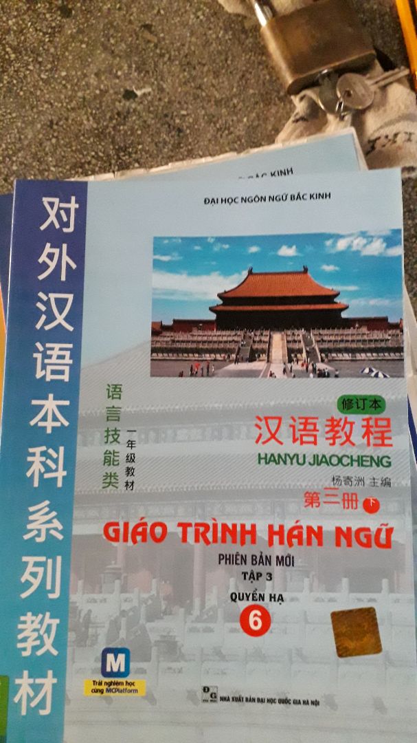 sách mới với chất lượng cao, nội dung hay và dễ hiểu. Giao hàng nhanh chóng. Ủng hộ 5 sao ạ.