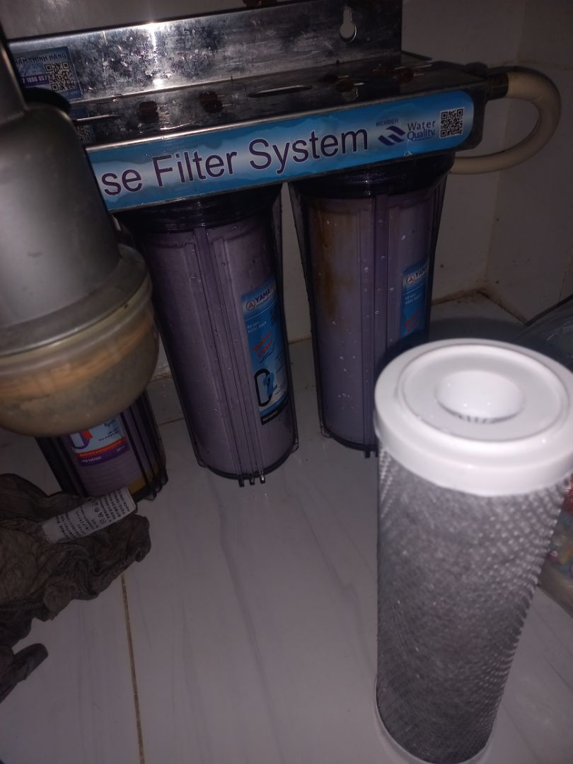 Thay vào tháo ra chục lần mà nước không chảy ra,thử từng lõi mới biết lõi 3 không thông phải bỏ đi