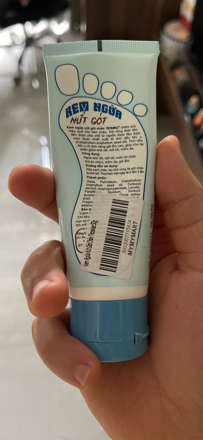 Hàng giao nhanh, đóng gói cẩn thận. Vừa mới sử dụng thử, không biết tác dụng ra sao nhưng mùi hơi hắc và khó rửa ra lắm. Hi vọng thodakao sẽ cải tiến để bớt hắc như bây giờ. Hàng giao nhanh, đóng gói cẩn thận. Vừa mới sử dụng thử, không biết tác dụng ra sao nhưng mùi hơi hắc và khó rửa ra lắm. Hi vọng thodakao sẽ cải tiến để bớt hắc như bây giờ.