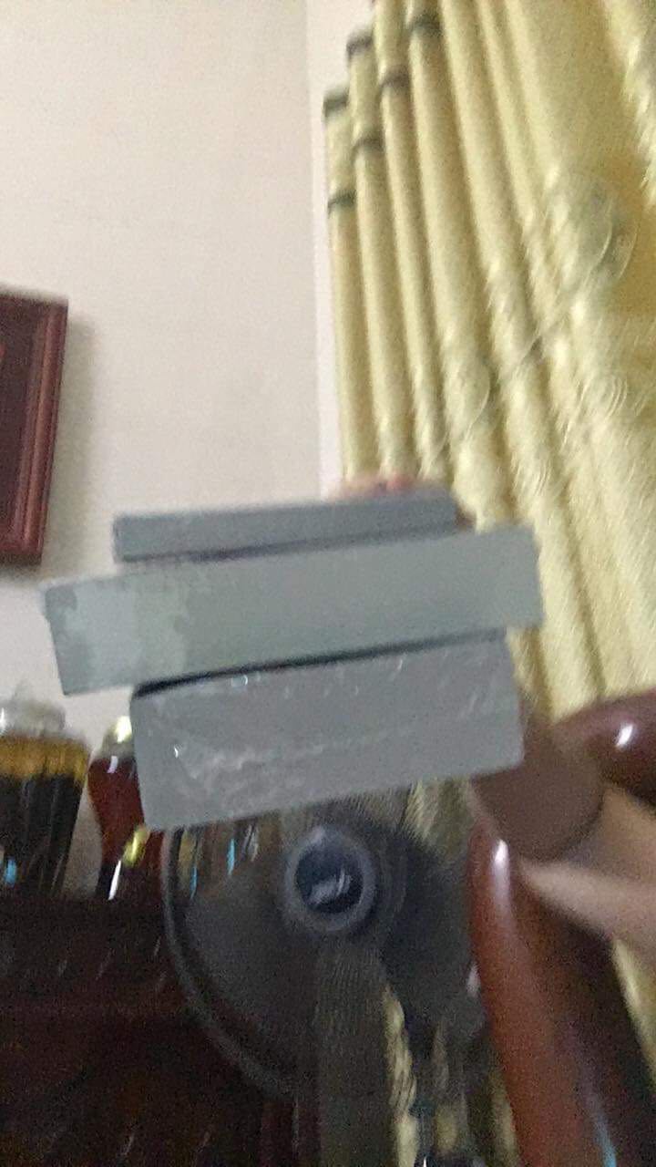 Vẫn bị xước vài chỗ Vẫn bị xước vài chỗ