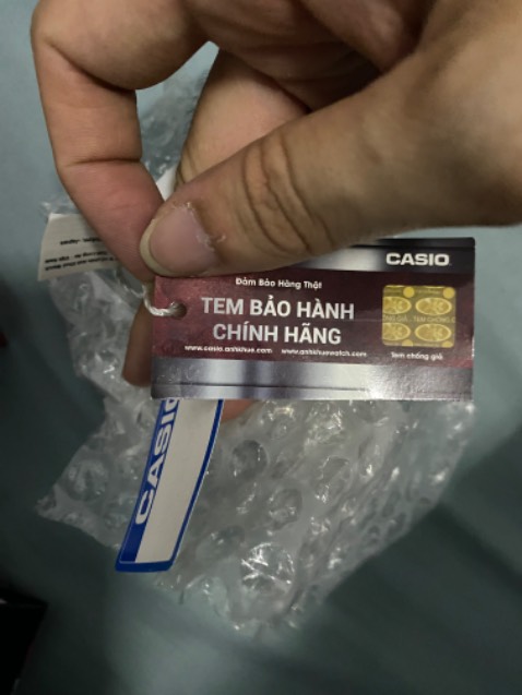 Đúng mẫu, mới, đủ hộp thẻ bảo hành, có mã bảo hành điện tử.