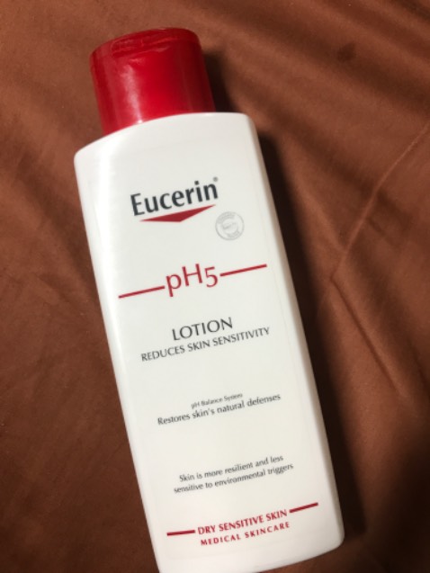 Phù hợp vs da khô nhạy cảm vào mùa đông.