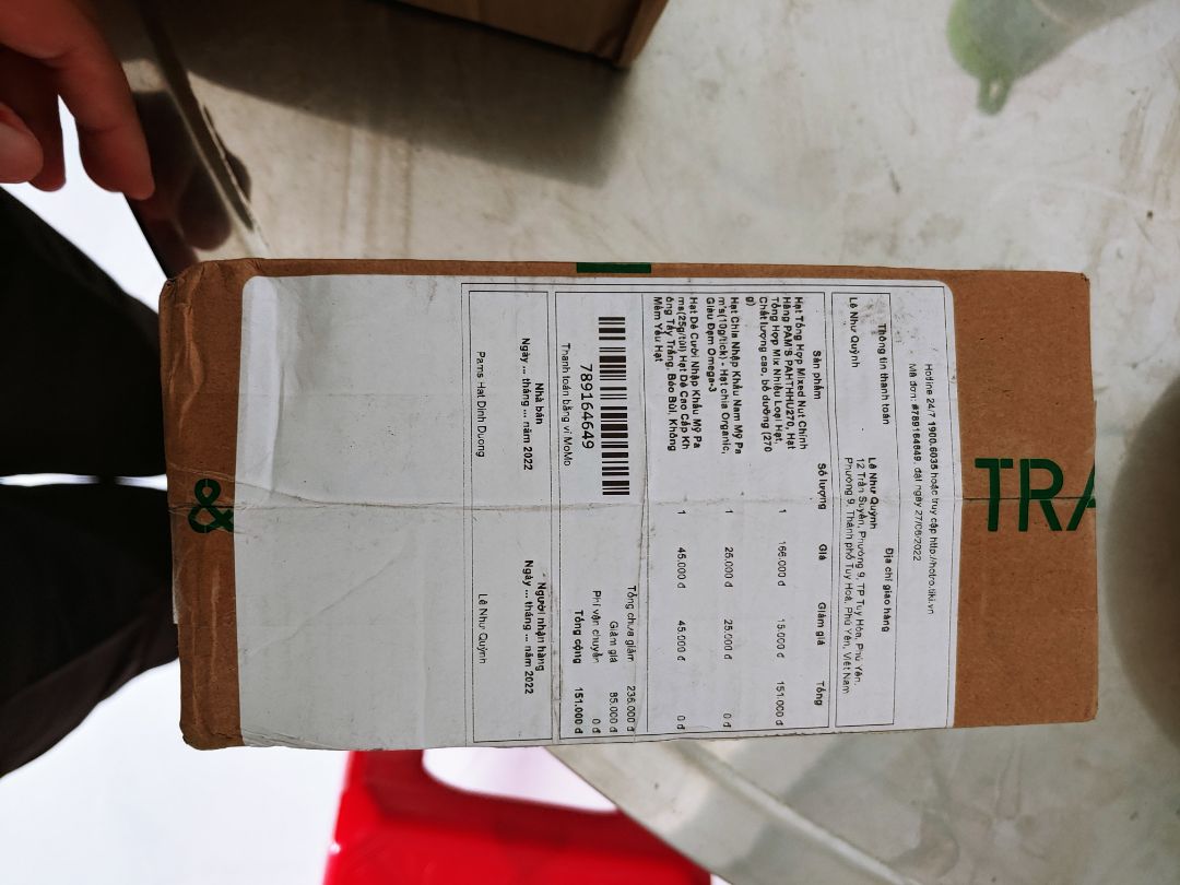 đóng gói kỹ hạt chất lượng k hôi dầu, quả khô đc bỏ riêng trong túi zip nhỏ k bị chảy nước dính hạt rất ok nha, có điều giá hơi cao tí hihi