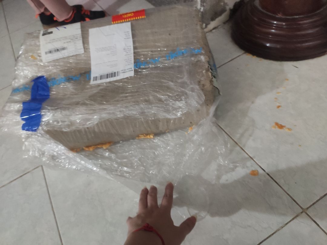 có 210k 1 hộp. date xa. tặng gấu. tuyệt vời luôn. cứ nghĩ date ngắn mua có 1hôp nhận về tiếc dã man. hi vọng sẽ có thêm deal vâyh nữa có 210k 1 hộp. date xa. tặng gấu. tuyệt vời luôn. cứ nghĩ date ngắn mua có 1hôp nhận về tiếc dã man. hi vọng sẽ có thêm deal vâyh nữa