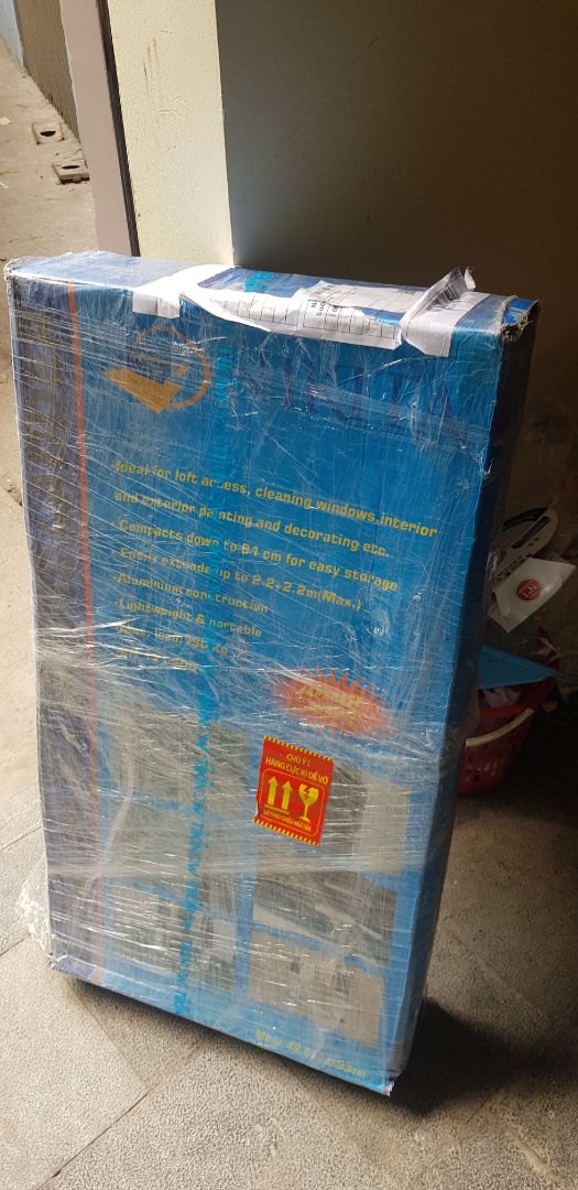 Đóng gói được bọc cẩn thận, mỗi cái dán hướng dựng thùng hàng thì lại dán ngược. lịch giao hàng vào thứ tư 26/2 mà đến tận hôm nay 29/2 mới giao hàng. Chất lượng thang cũng tạm ổn, còn bền hay không thì cần có thời gian sử dụng mới đánh giá chuẩn được.