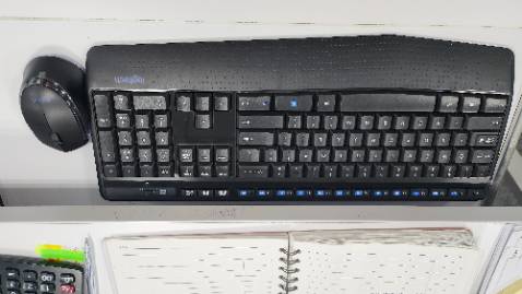 Phím êm, nhạy, mẫu mã đẹp. Hàng chính hãng nên yên tâm về chất lượng