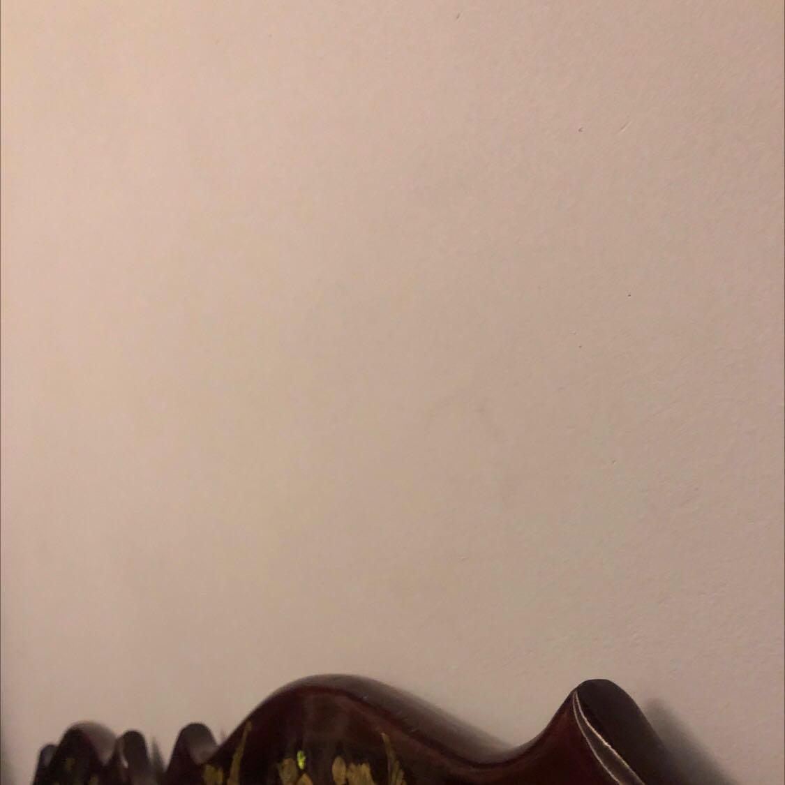 Kềm mỏ hơi dài, tốt.