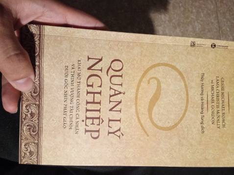 Sách đẹp, giá hợp lí, nội dung đọc dễ hiểu. Cảm ơn