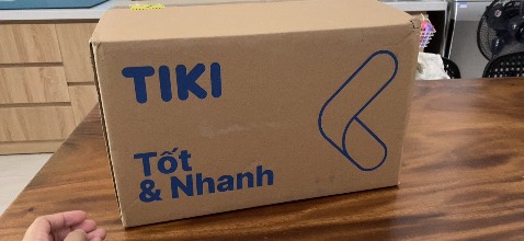 Tiki k làm thất vọng về khoản đóng gói và giao hàng, tiếc là k mạnh bằng các sàn khác. Cũng muốn ủng hộ tiki nhưng vật chất quyết định ý thức qué