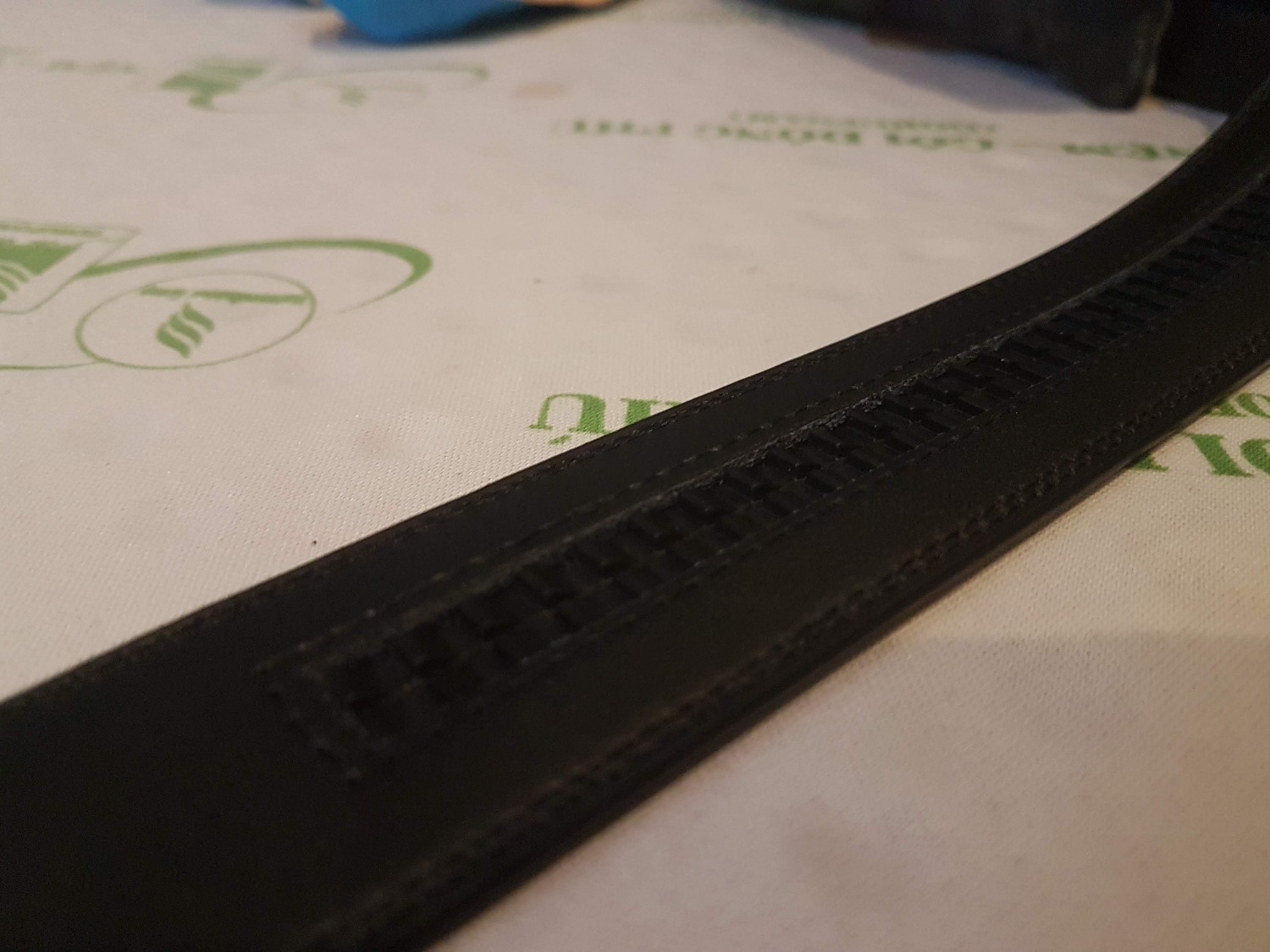 Sản phẩm đóng gói kỹ
Sản phẩm đúng như miêu tả trên website
Không biết dùng lâu dài ra sao nhưng cảm giác tốt.
Có điều hơi to theo chiều ngang (đầu 4cm, dây 3.5cm)
bonus: được bảo hành 1 năm, không biết thật không