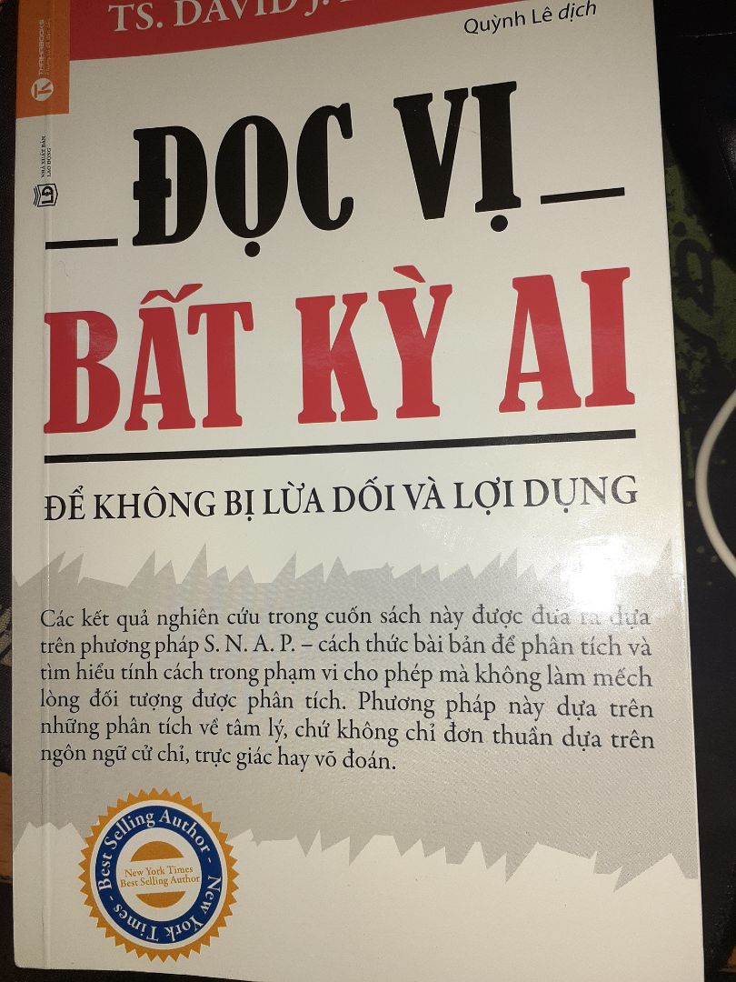 trước đây thấy sách đã lâu nhưng bây giờ mới có thời gian mua, nội dung thì ôi tuyệt vời, có mỗi cái giao hàng chậm tầm nửa tháng luôn, nhưng vì ship ở xa nên vẫn ok, về chất lượng bên ngoài thì được gói rất kỹ càng một vết xước cũng không có, trong thời gian tới nếu muốn mua sách thì tiki vẫn là lựa chọn số 1 của mình