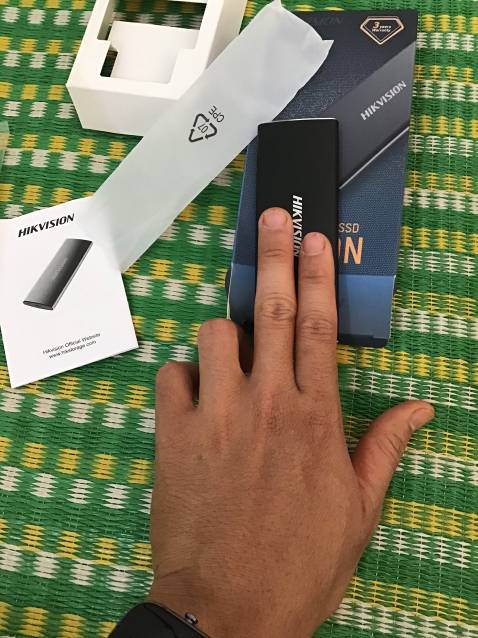 Đã nhận được ổ cứng đúng mẫu mã dung lượng.
Nhỏ gọn, kết nối nhanh. còn chất lượng và độ bền thì phải sử dụng mới đánh giá được. Mua giùm nên cũng không được dùng 😄😄😄
Bảo hành 3 năm.
Thời gian xử lý đơn hàng chưa được nhanh , mong sẽ cải thiện.