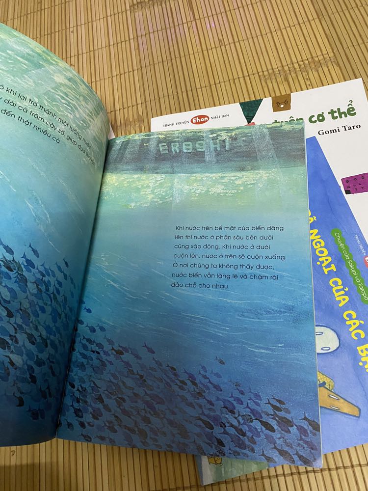 cuốn này con thích được cô kể cho trên trươdng nên mẹ mua cho con 1 cuốn về nhà đọc thêm