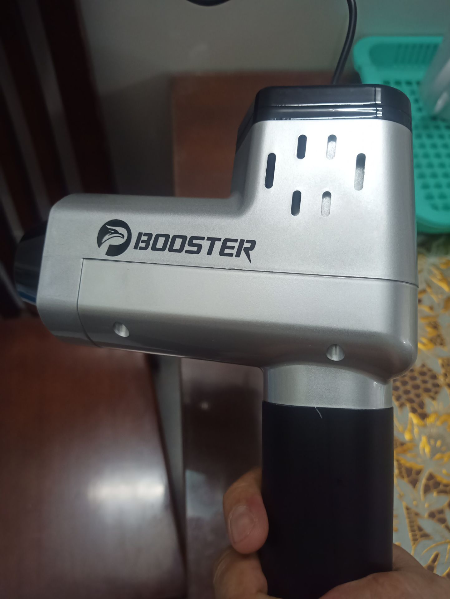 Hộp bọc kín đáo. Có dán tem. Ban đầu làm ăn có trách nhiệm. Máy khởi động tốt.