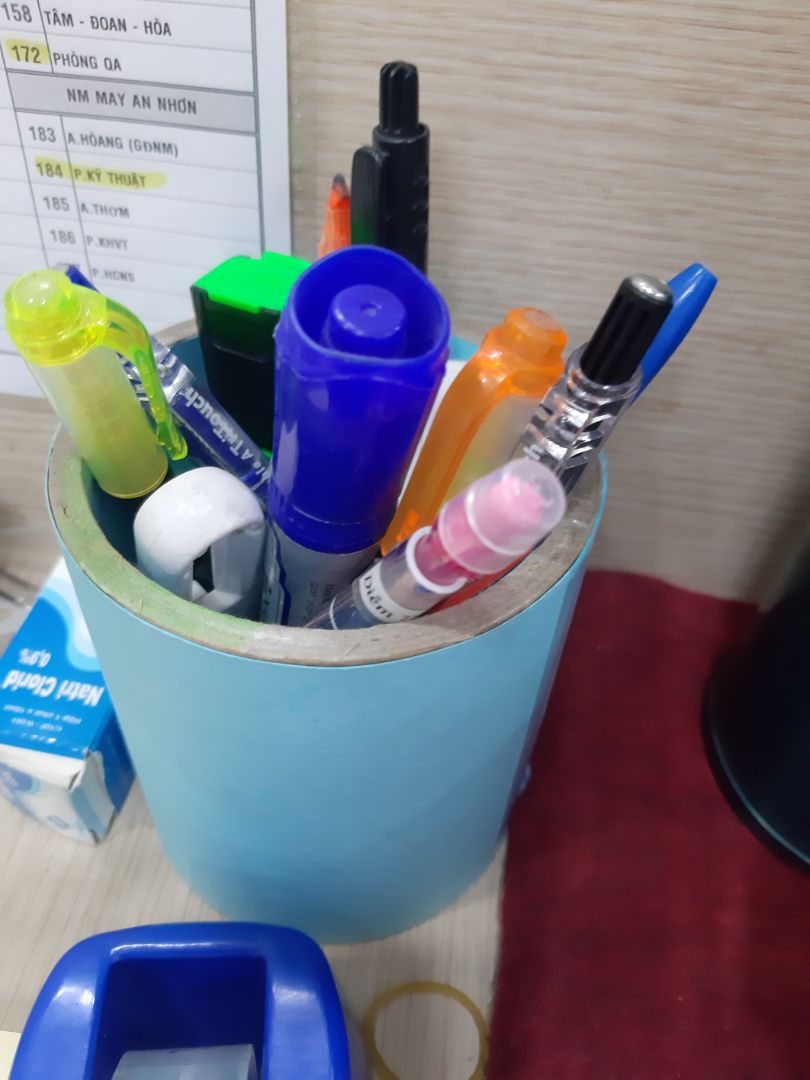 bút xài tốt.. mực  trơn .. nên mua