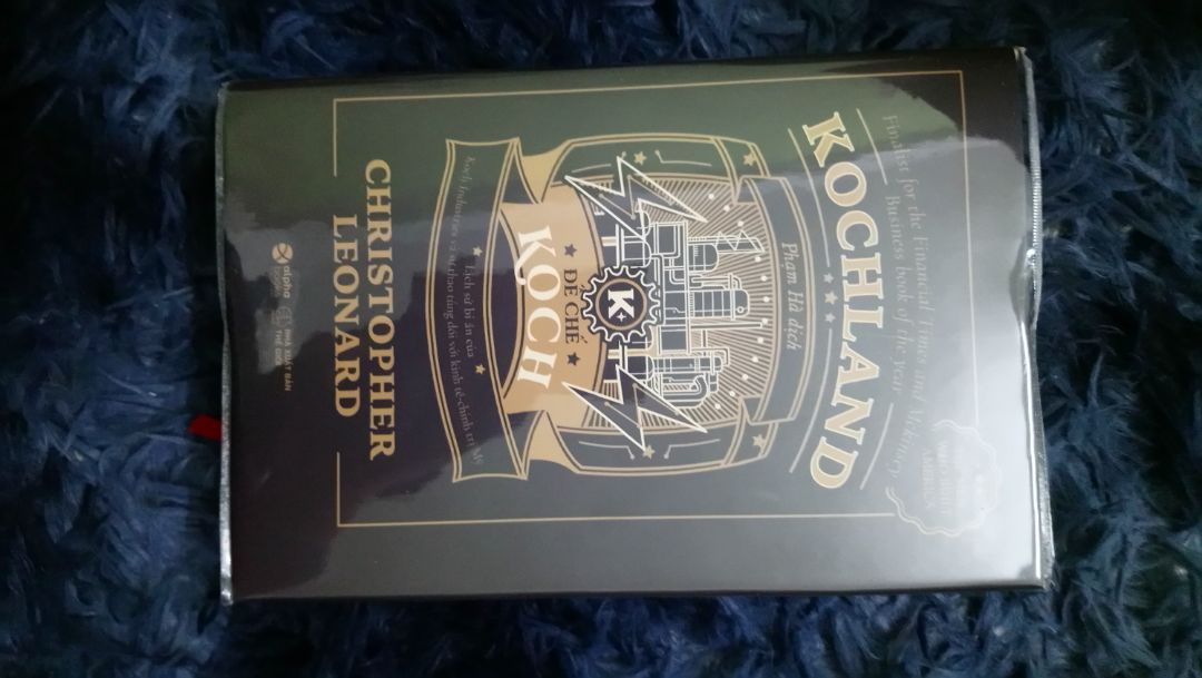 Sách bọc hơi ẩu bị rách mất bookcare.