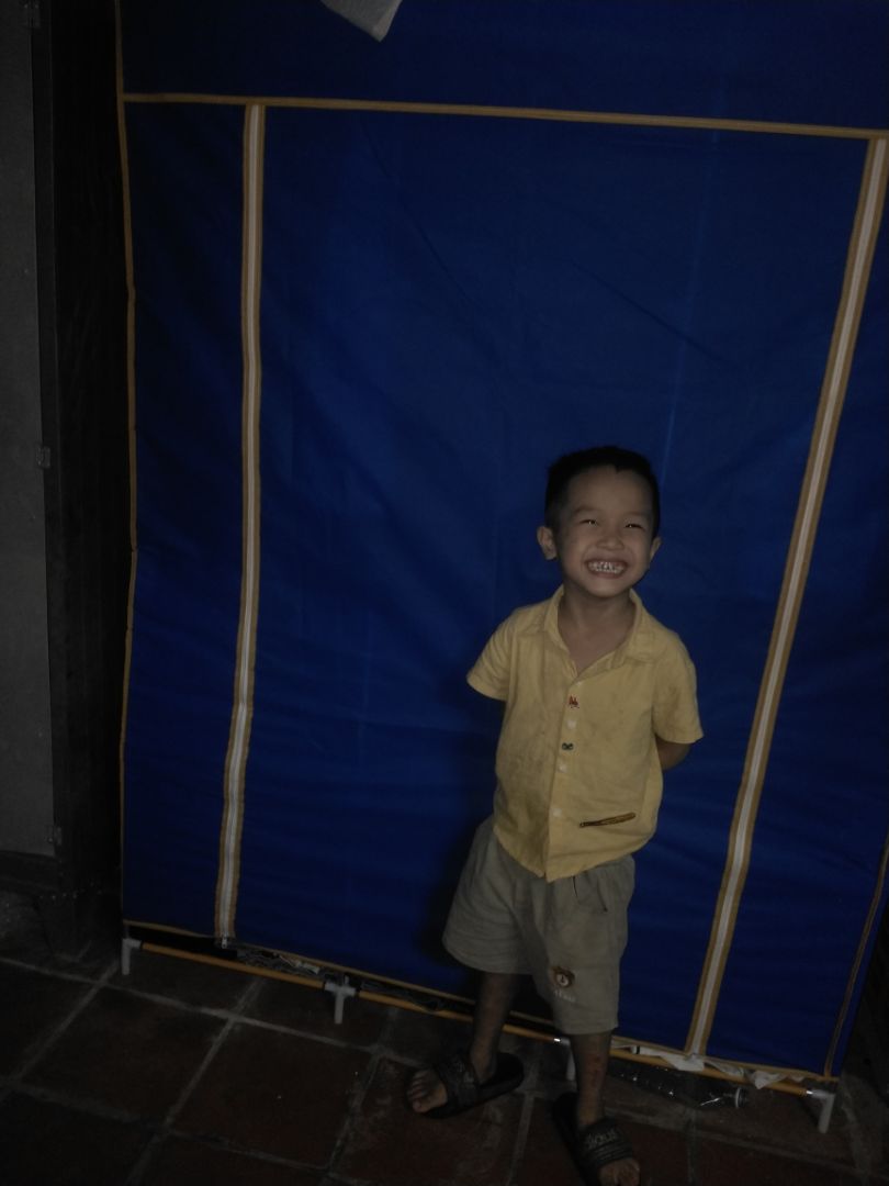 Tủ khá chắc chắn , đẹp gọn tuy nhiên phần khoá dễ bị hỏng, Vải của tủ dễ rách. Nói chung với giá tiền này chấp nhận được