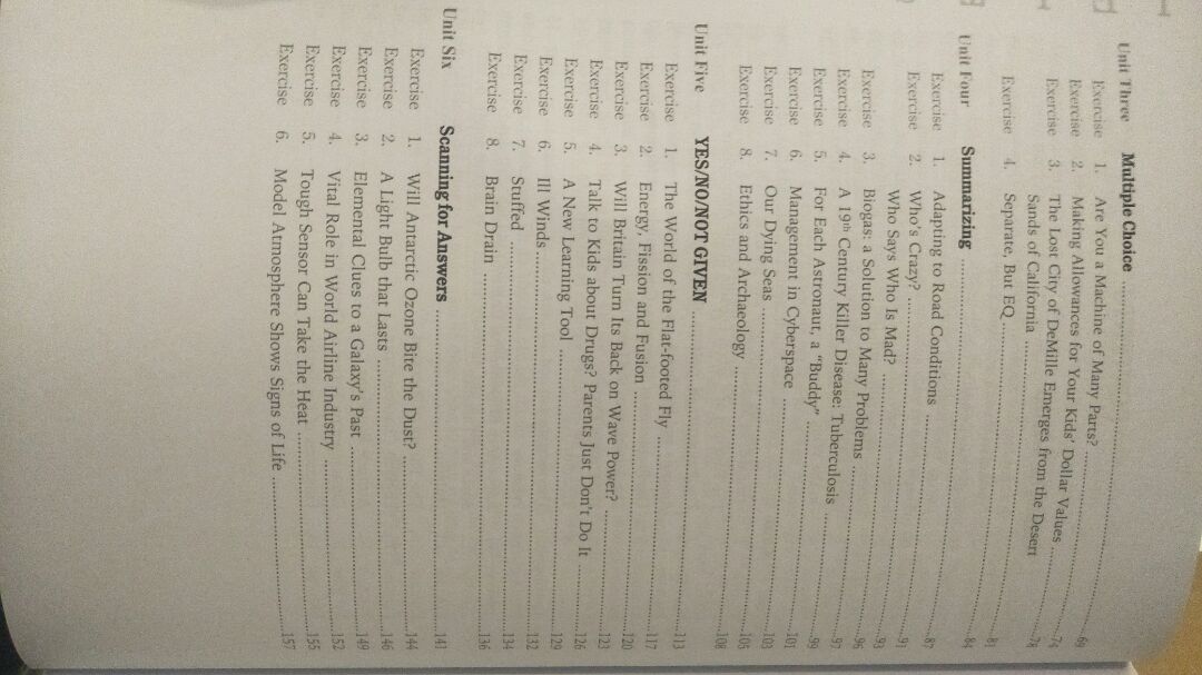 Nội dung: Sách chia theo các dạng câu hỏi để luyện tập, có hướng dẫn và đáp án.
Phù hợp cho các bạn LUYỆN thi cho quên các dạng câu, và tự luyện tập.
Hình thức: Sách mới, đẹp không bị cũ