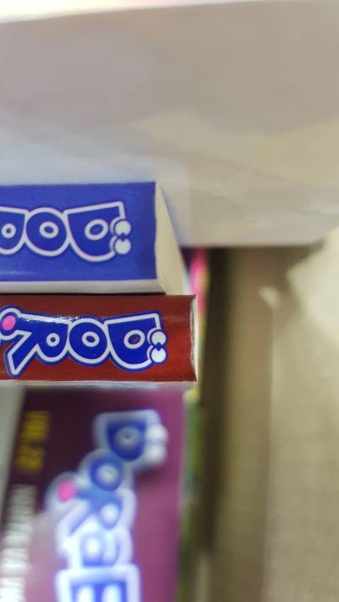 Đồ mới mình mua đi tặng mà kiểm tra sách sứt mẻ, nhăn nheo hết cả bìa thế này mình sao tặng được. Hộp đựng cũng xấu nữa. Mình mới nhận hôm nay thôi đấy, yêu cầu bên bạn xử lý ngay giúp mình. Tạm thời đánh giá 1 sao nhé.  
~ Hà Nội ngày 30/12/2021