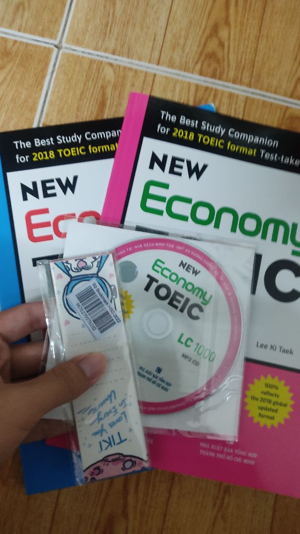 Tuyệt vời ko có j để chê có tặng kèm cả bộ bookmark