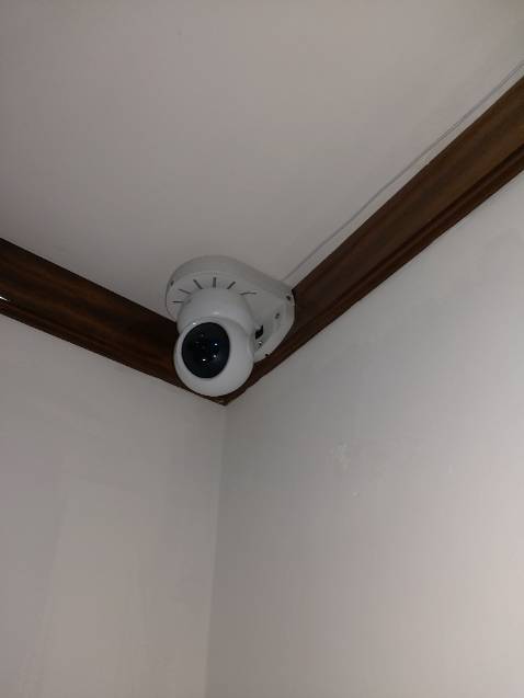 Giao hàng nhanh. Đóng gói kỹ. Hộp đẹp . Ngon lành. Giá rẻ .Mn nên mua về sd . Dễ kết nối, kn nhanh. Tự cài đặt, tự treo. Lên youtoube gõ : cách kết nối camera C6N Là có đủ từ A-Z.