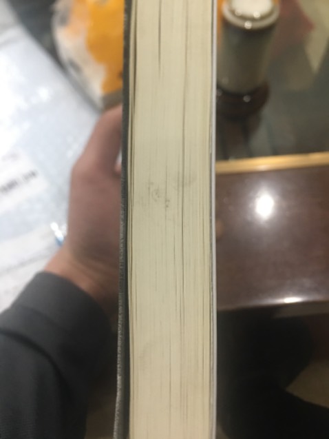 Sách có vết cũ đã qua sử dụng