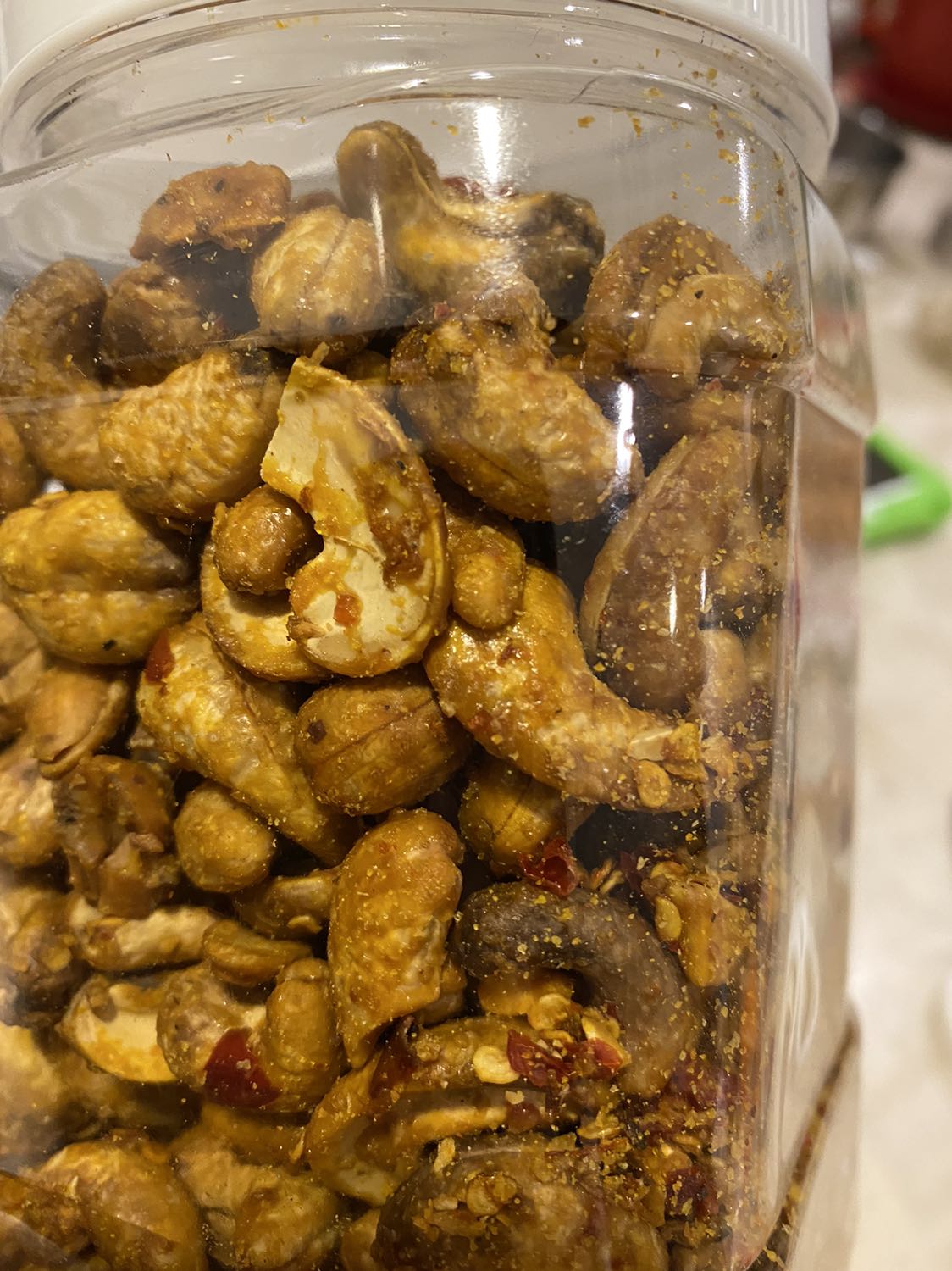 Quá kinh khủng, giao gì toàn hạt hư đen, không như hình bán, không ăn được, đề nghị tiki tới thu lại hàng