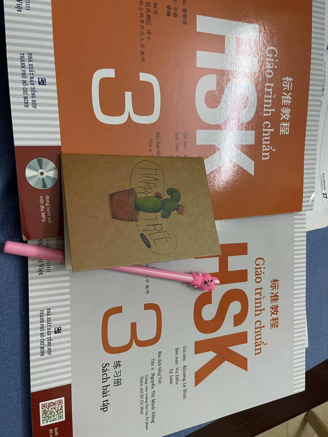 Sách đẹp, đóng gói cẩn thận, còn được tặng thêm quà nữa. Thanks shop