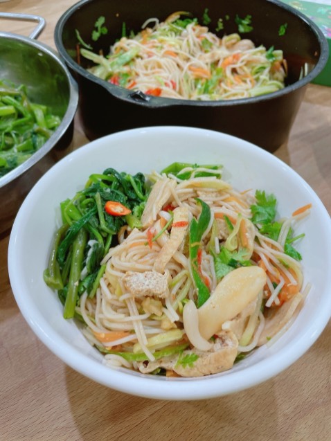 Tôi rất hài lòng về sản phẩm của shop. Tôi sẽ lựa chọn mua hàng của shop trong những lần sau. Cảm ơn shop nhiều.