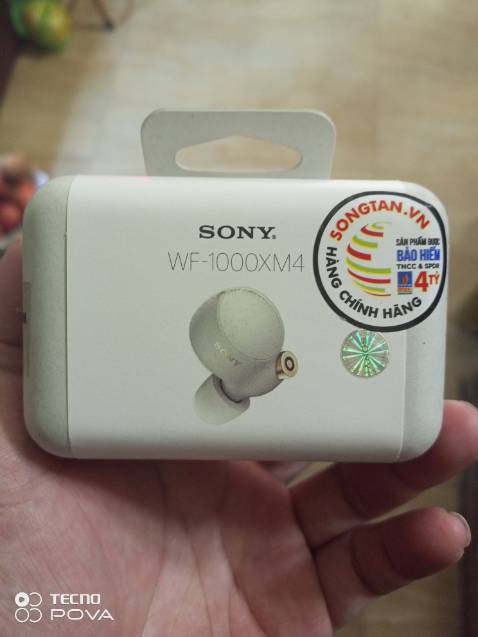 Chất âm Sony thì đỉnh rồi. Gọi con này là bố của mọi inear cũng ko sai: âm hay, bass chắc, chống ồn đỉnh của chóp. Ko mua tầm này hơi phí. Có cái điểm chưa ưng là việc gán hành động cho cảm ứng mỗi bên ko nhiều thành ra nhiều trường hợp phải chỉnh tay.