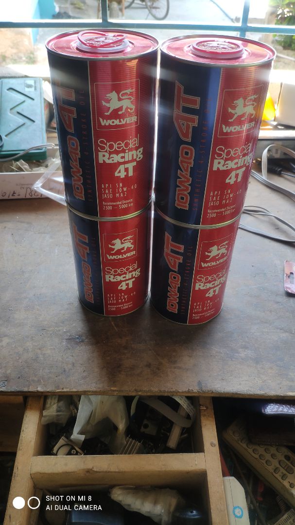 ok đóng gói chắc chắn ko móp *** nào... mà *** này khác vs mấy *** trước mình mua nắp *** này nó bằng phẳng còn *** trước đây là nó hơi mốm lên.... ko bik thật hay giả. giả hay thật nữa tóm lại chỉ khác cái mặt nắp