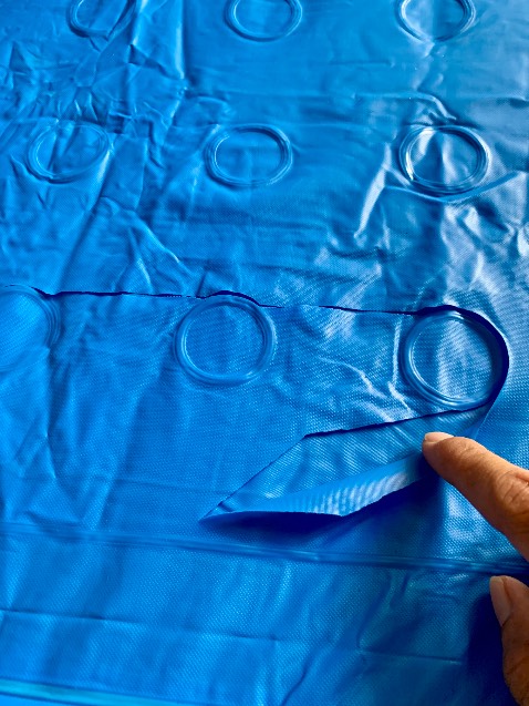 Mua bể 3 tầng. Giao 2 tầng. Rách mặt dưới đáy. Phải dán tạm băng keo để bơm. SG - HN đổi hàng quá mất thời gian của đôi bên và tiki. Mua tiki nhiều; nhưng đây là lần đầu tiên có trải nghiệm tệ khi nhận hàng. Cảm ơn shop.