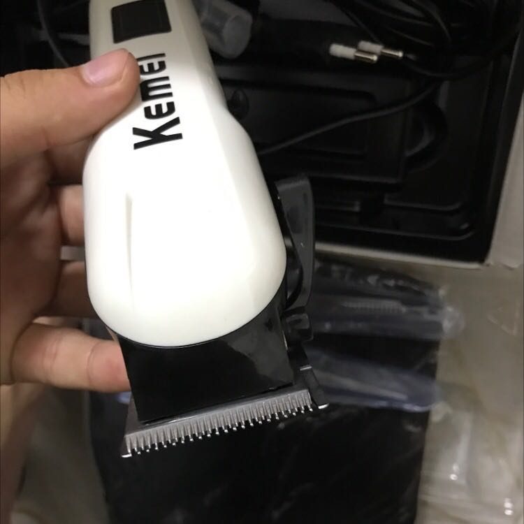 Con 809C này cắm trực tiếp máy khoẻ thật đấy cắt cứ phát một sướng lắm
Shop ơi