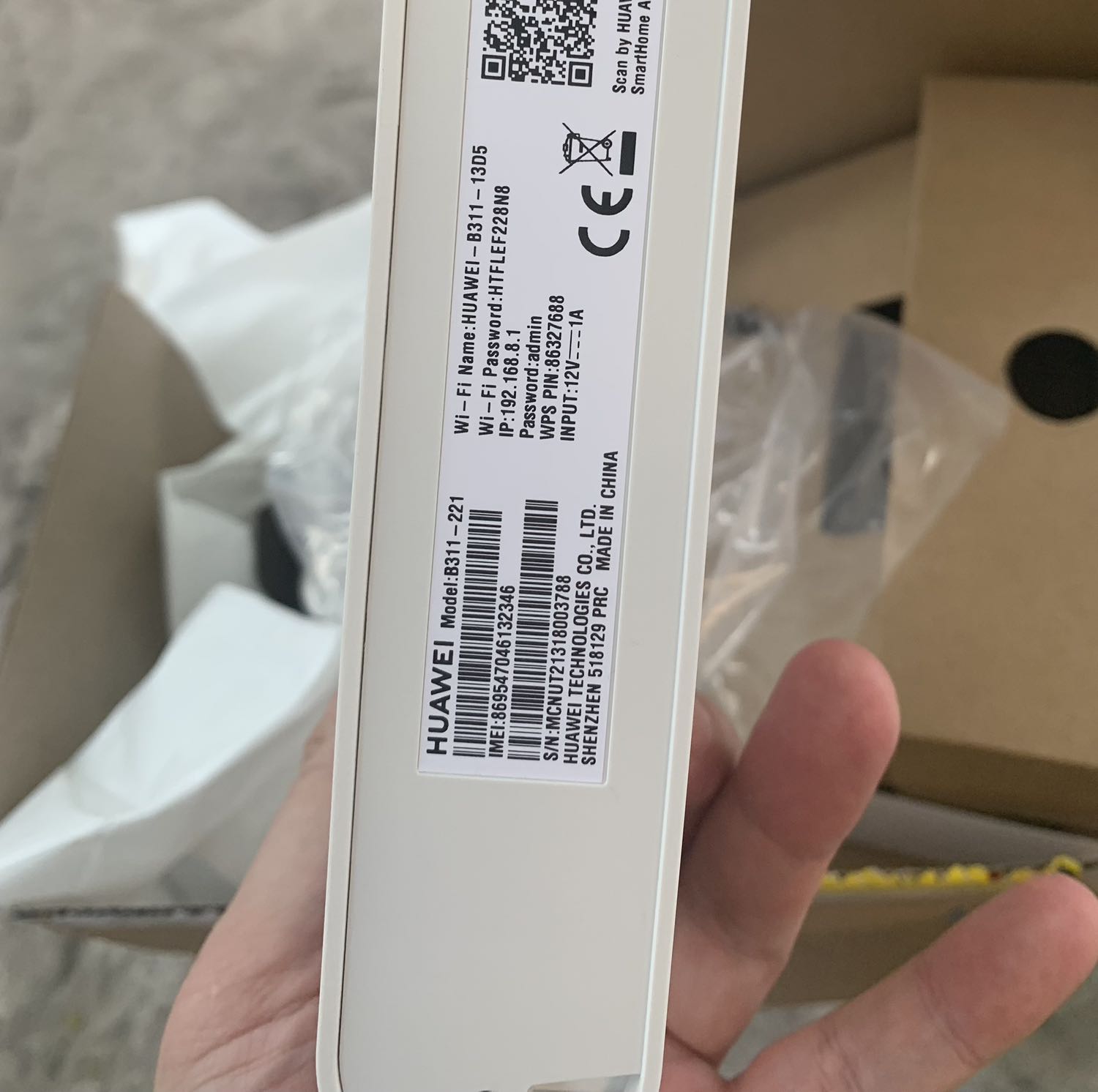 1 sao vì không có ăng ten + dây cáp. Các bác mua nhớ kiểm kỹ cáp + Ăng ten hãy nhận.