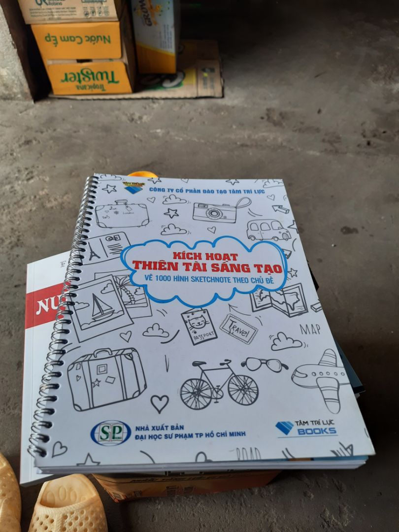 sách rất hay và thú vị rất sáng tạo và lạ mắt.xin gởi lời cám ơn đến tác giả.nếu có vòng đeo tay sketchnote các số nữa thì tuyệt vời nữa