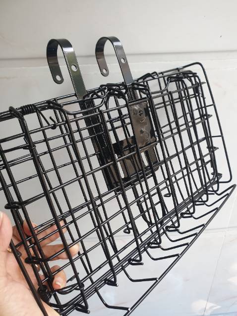 có móc nên tiện dụng. xếp gọn gàng. thép nhìn ok. chất lượng thì ko kì vọng vì giá mua cũng ko mắc. ưng ý. cám ơn shop và tiki có móc nên tiện dụng. xếp gọn gàng. thép nhìn ok. chất lượng thì ko kì vọng vì giá mua cũng ko mắc. ưng ý. cám ơn shop và tiki