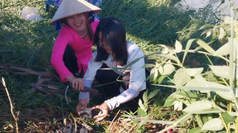 Giao hàng nhanh đóng gói sản phẩm cẩn thận