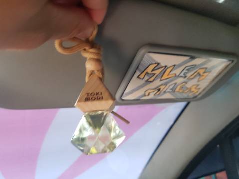 Sả chanh treo xe
Mình mua nguyên bộ để vừa treo vừa tặng người thân vì lần trước dùng tinh dầu của shop cực khoái ghê. Tiki giao hàng rất nhanh, tưởng gạt mình ko, gì mà đặt mới có mười mấy tiếng đã gọi giao hàng ?