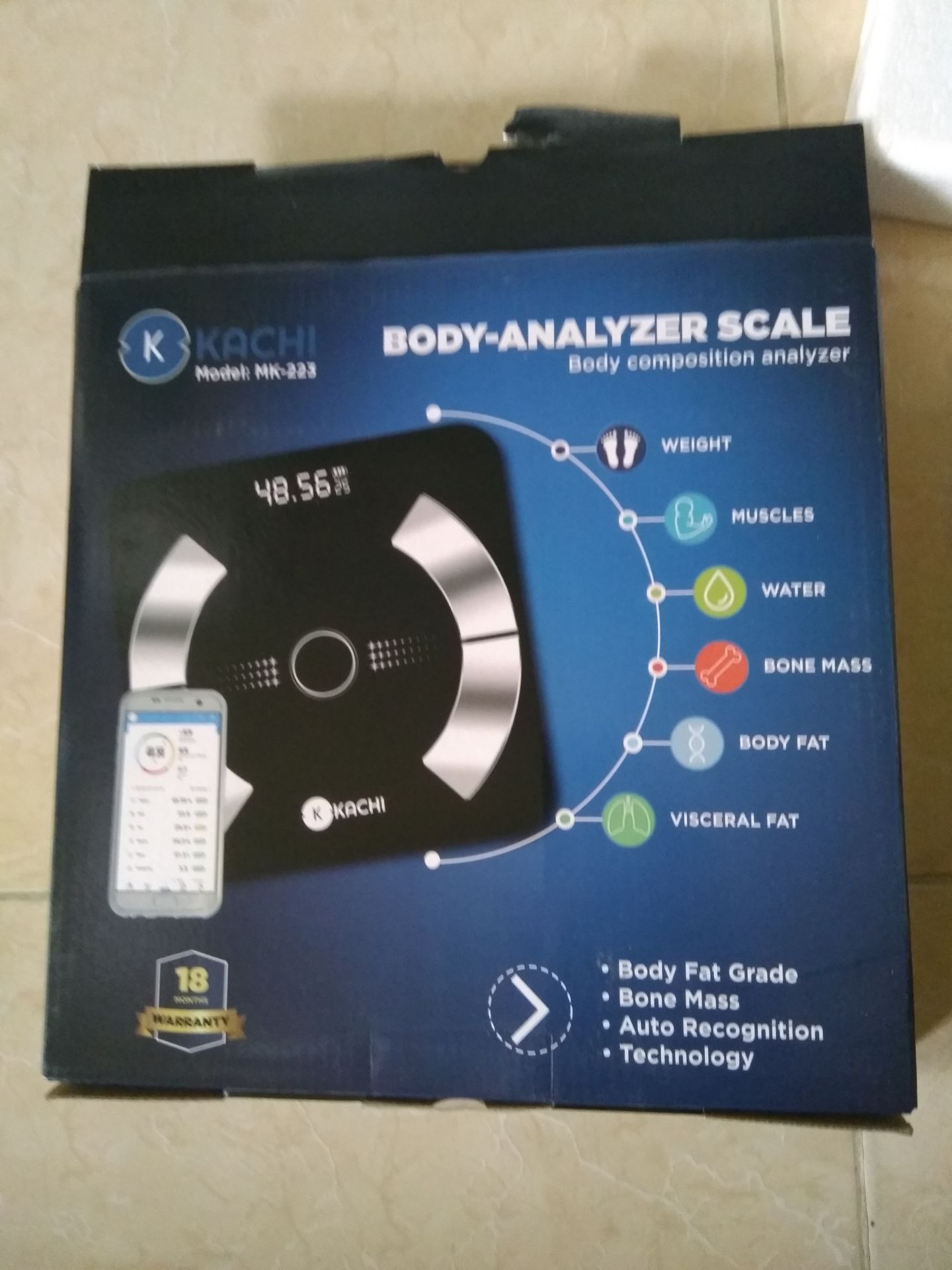 Thiết kế gọn nhẹ, đẹp mắt. Kết nối với app dễ dàng để lưu lại chỉ số đo hàng ngày.

SP được miễn phí Tiki now. Khá ưng

Ah sản phẩm này không kèm pin, nên mọi người nhớ chuẩn bị 2 viên pin 3A trc nhé