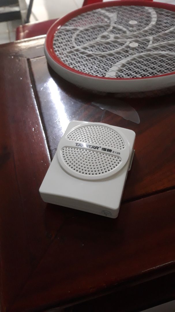 giao hàng ok, đóng gói cẩn thận. sản phẩm đúng như mô tả. Tuy nhiên, mic hút chưa tốt lắm, phải để sát miệng thì âm thanh mới ok.