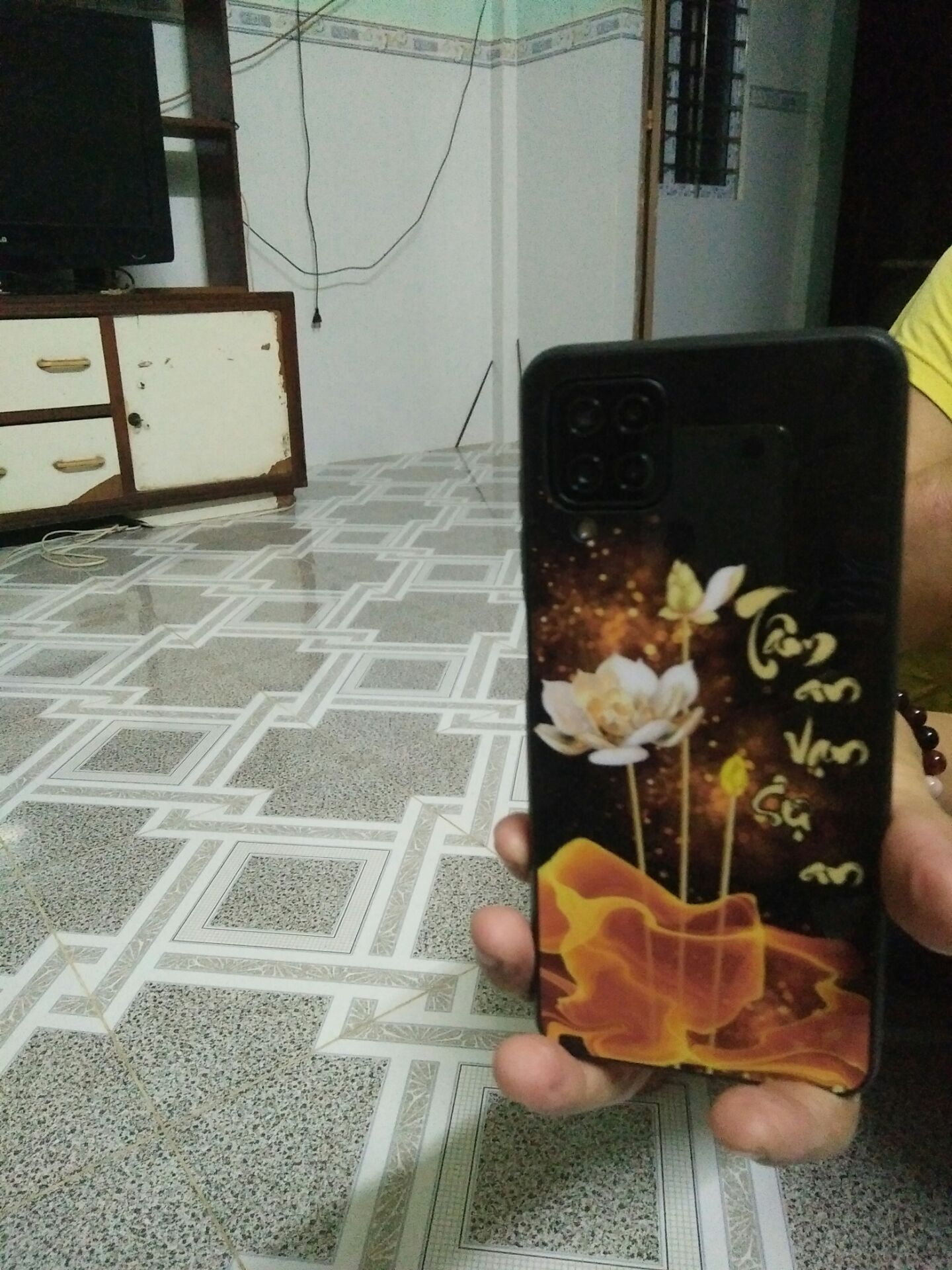 Öp lưng ĐT  rất đẹp shop ơi ! tặng shop nhiều sao luôn ! hj.hj