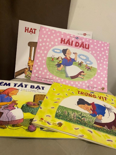 Đóng gói kỹ nha shop này rất dễ mua tư vấn nhiệt tình.sách đúng mẫu nha sách hay k có j chê